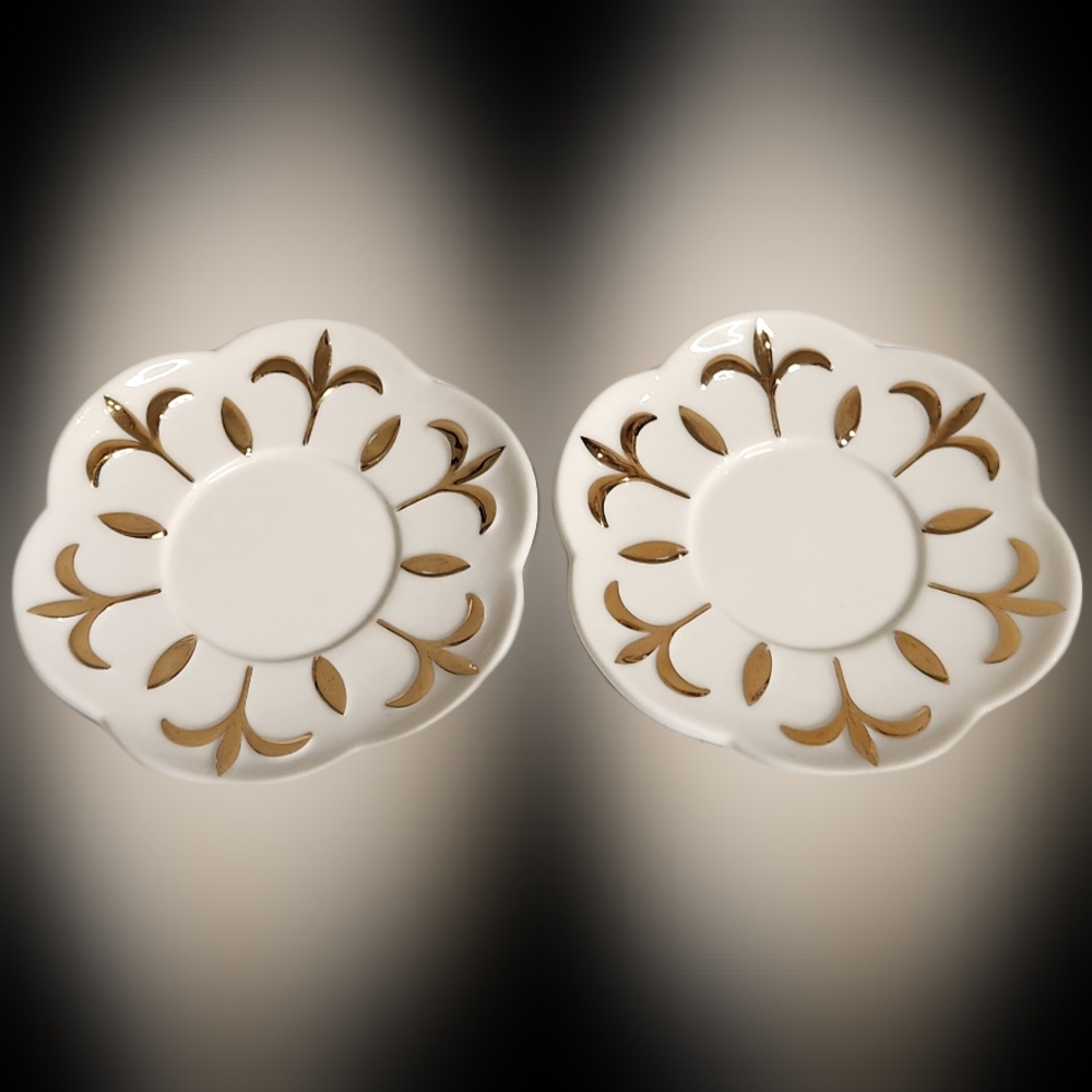#H19 Partylite Ivory Gold Trim Saucers